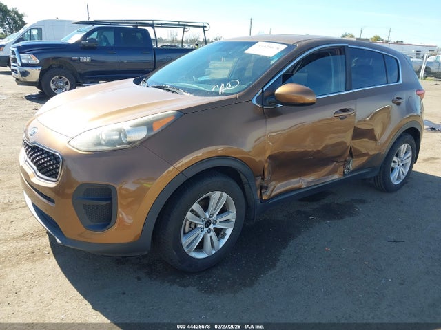 KIA Sportage Lx 2018 KNDPM3AC5J7343246 Image 2