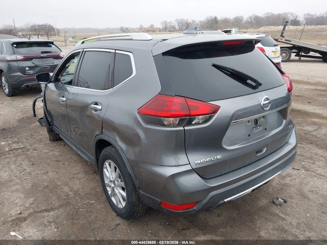 2018 NISSAN ROGUE KNMAT2MT0JP514516 Photo 2