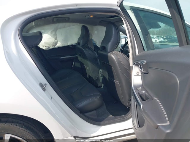 2018 VOLVO S60 YV140MTL0J2451170 Photo 7