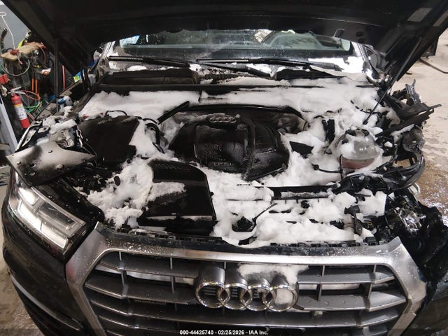 44425740 :رقم المزاد ، WA1BNAFY4K2104814 vin ، 2019 Audi Q5 45 Premium مزاد بيع
