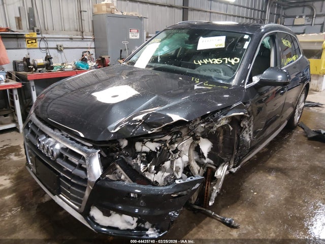 44425740 :رقم المزاد ، WA1BNAFY4K2104814 vin ، 2019 Audi Q5 45 Premium مزاد بيع