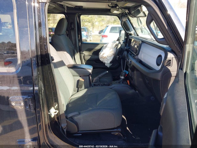 2024 JEEP WRANGLER 4XE 1C4RJXN6XRW165770 Photo 4