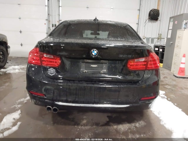 44425788 :رقم المزاد ، WBA3B3C56EJ981630 vin ، 2014 Bmw 328i Xdrive مزاد بيع