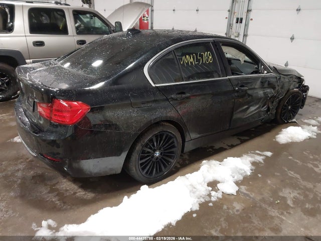 44425788 :رقم المزاد ، WBA3B3C56EJ981630 vin ، 2014 Bmw 328i Xdrive مزاد بيع
