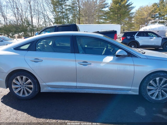 Hyundai Sonata Sport 2017 5NPE34AF5HH577662 Image 13