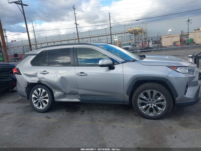 Toyota Rav4 Xle Premium 2020 JTMC1RFV6LD057446 Image 13