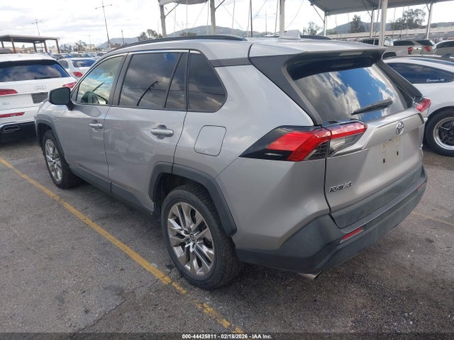 Toyota Rav4 Xle Premium 2020 JTMC1RFV6LD057446 Image 3