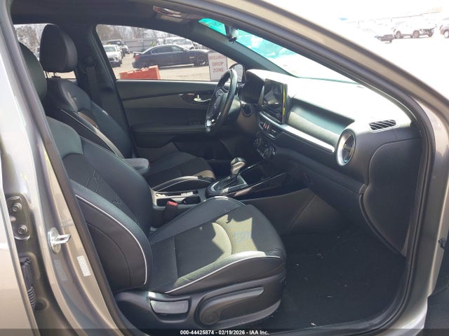 2023 Kia Forte Gt-line მანქანა იყიდება აუქციონზე, vin: 3KPF54ADXPE522270, აუქციონის ნომერი: 44425874