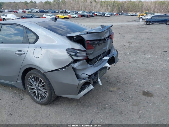 2023 Kia Forte Gt-line მანქანა იყიდება აუქციონზე, vin: 3KPF54ADXPE522270, აუქციონის ნომერი: 44425874