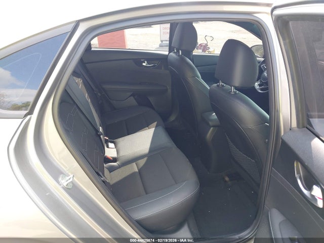 2023 Kia Forte Gt-line მანქანა იყიდება აუქციონზე, vin: 3KPF54ADXPE522270, აუქციონის ნომერი: 44425874