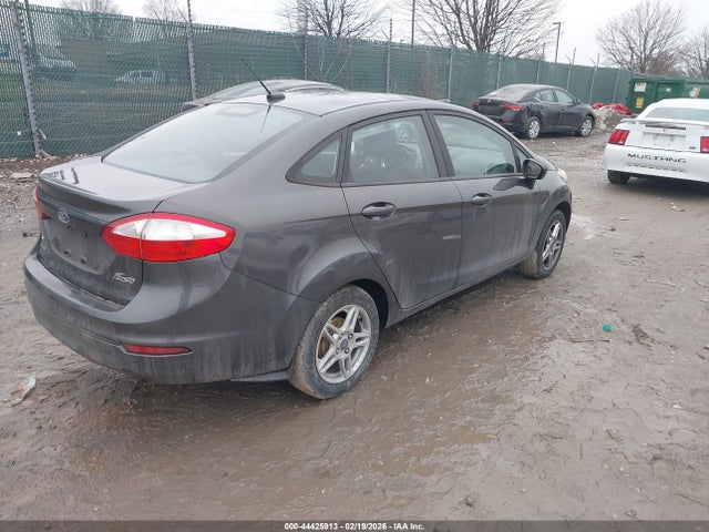 Ford FIESTA SE 2017 3FADP4BJ4HM153618 Image 4