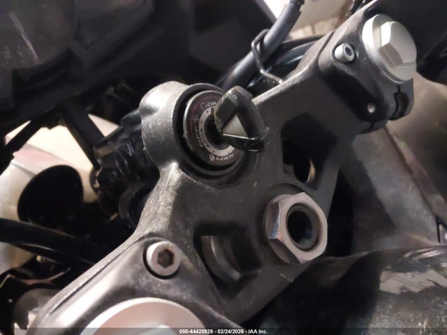 JKAEXKG16NDAG6346 Kawasaki EX400