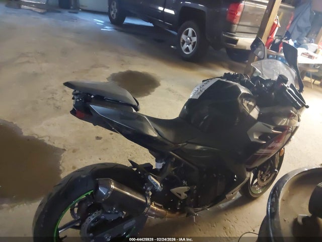 JKAEXKG16NDAG6346 Kawasaki EX400