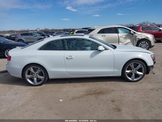 Продажа на аукционе авто 2012 Audi A5 2.0t Premium, vin: WAULFAFR4CA021193, номер лота: 44425953