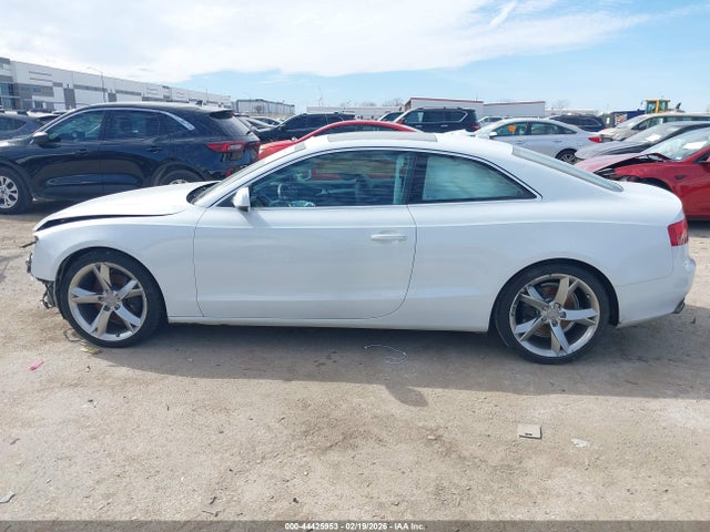 Продажа на аукционе авто 2012 Audi A5 2.0t Premium, vin: WAULFAFR4CA021193, номер лота: 44425953