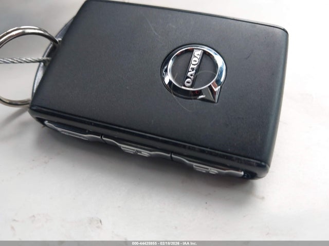 2023 VOLVO C40 RECHARGE PURE ELECTRIC YV4ED3GM6P2039398 Photo 10