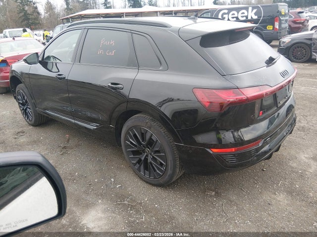 2024 AUDI Q8 E-TRON WA16AAGE4RB052497 Photo 2