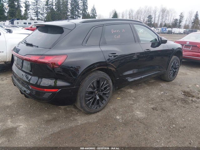 2024 AUDI Q8 E-TRON WA16AAGE4RB052497 Photo 3