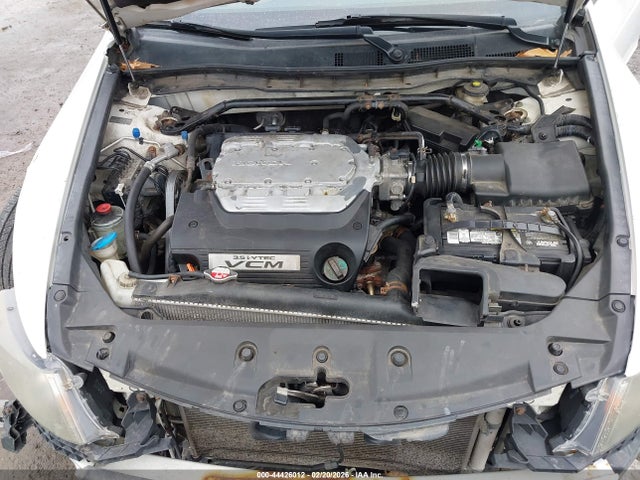 44426012 :رقم المزاد ، 1HGCP3F88BA003525 vin ، 2011 Honda Accord 3.5 Ex-l مزاد بيع