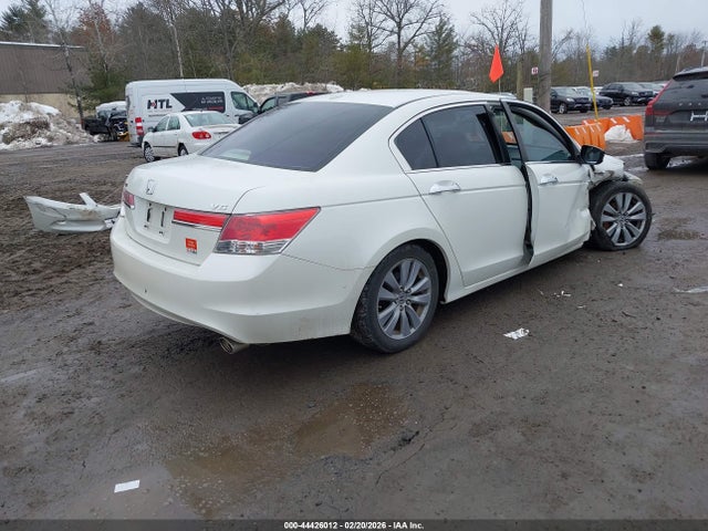 44426012 :رقم المزاد ، 1HGCP3F88BA003525 vin ، 2011 Honda Accord 3.5 Ex-l مزاد بيع