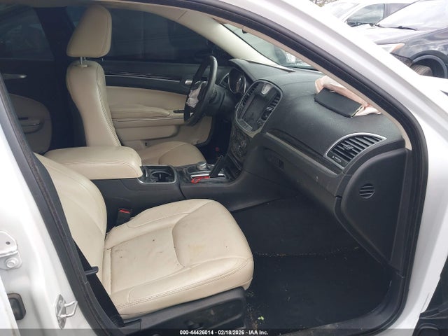 2015 CHRYSLER 300 2C3CCAAG2FH922025 Photo 4