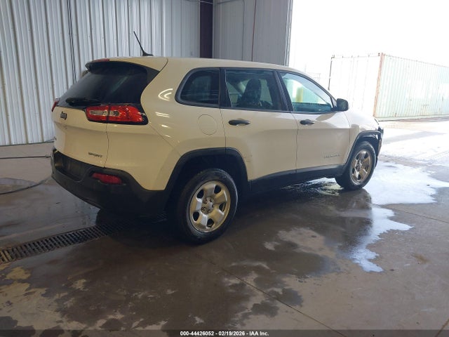 1C4PJMAB5EW310474 Jeep Cherokee Sport