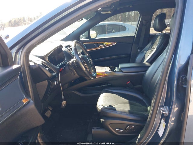 Lincoln Nautilus Select 2019 2LMPJ8K96KBL46349 Image 5