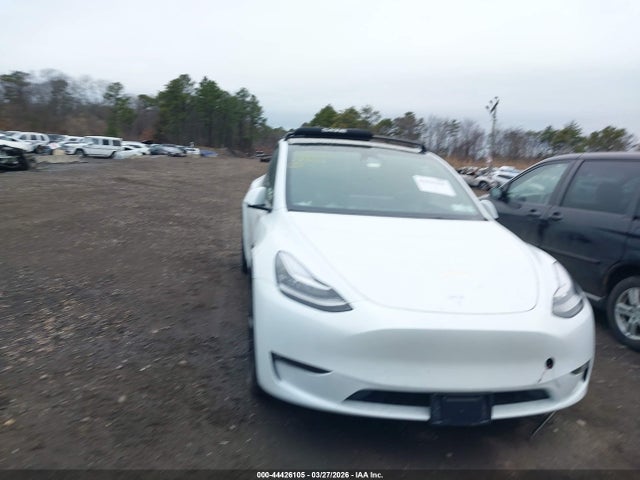 7SAYGAEE1PF608634 Tesla Model Y