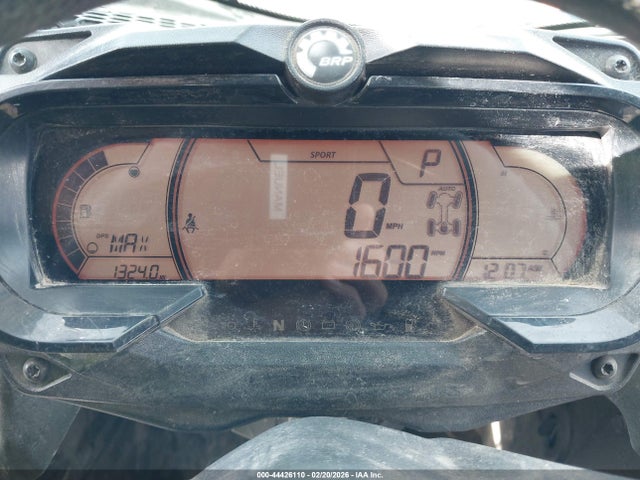 2020 CAN-AM MAVERICK X3 3JBVEAV42LK000591 Photo 6