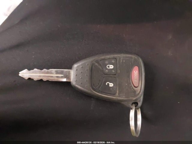 2005 Dodge Dakota Slt მანქანა იყიდება აუქციონზე, vin: 1D7HW48N65S260915, აუქციონის ნომერი: 44426135