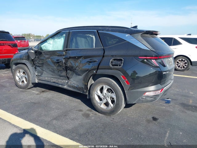 44426156 :رقم المزاد ، 5NMJB3AEXPH285598 vin ، 2023 Hyundai Tucson Sel مزاد بيع