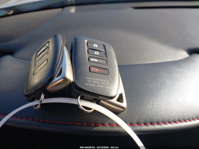 44426164 :رقم المزاد ، JTHGA5BC1M5011807 vin ، 2021 Lexus Rc 300 F Sport مزاد بيع