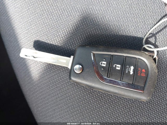 5YFB4MDE4SP257195 Toyota COROLLA LE