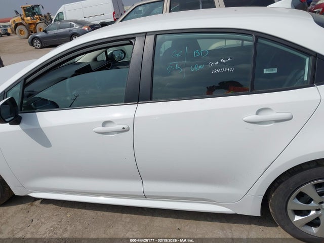 5YFB4MDE4SP257195 Toyota COROLLA LE