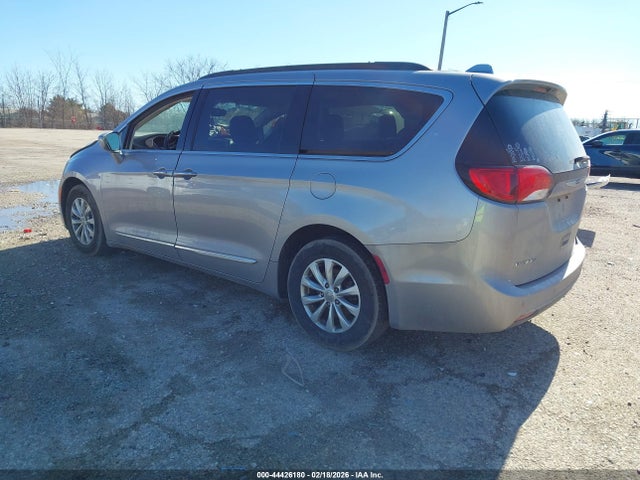 Aukcja sprzedaży 2017 Chrysler Pacifica Touring-l, vin: 2C4RC1BG4HR738996, numer aukcji: 44426180