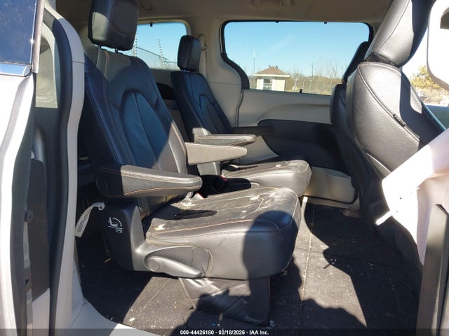 Aukcja sprzedaży 2017 Chrysler Pacifica Touring-l, vin: 2C4RC1BG4HR738996, numer aukcji: 44426180