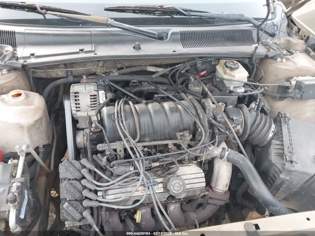 2000 Buick Lesabre Limited მანქანა იყიდება აუქციონზე, vin: 1G4HR54K8YU105550, აუქციონის ნომერი: 44426184