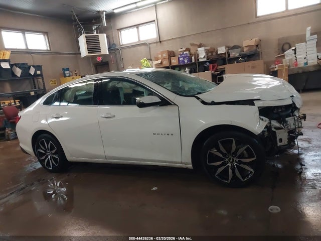 1G1ZE5ST2HF287047 Chevrolet MALIBU 1LT