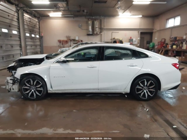 1G1ZE5ST2HF287047 Chevrolet MALIBU 1LT