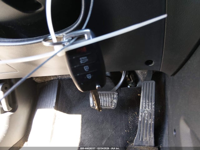 3KPFL4A7XHE121318 KIA FORTE S