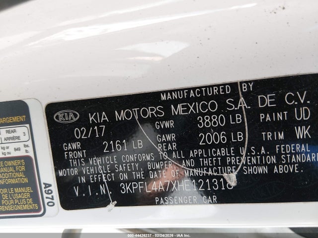 3KPFL4A7XHE121318 KIA FORTE S