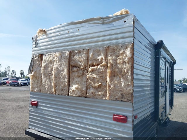 Продажа на аукционе авто 2017 Keystone Rv Summerland Mini 1800, vin: 4YDT18015HW152993, номер лота: 44426245