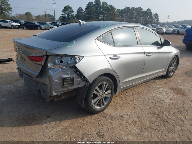 Продаж на аукціоні авто 2017 Hyundai Elantra Se, vin: 5NPD74LF6HH205082, номер лоту: 44426258
