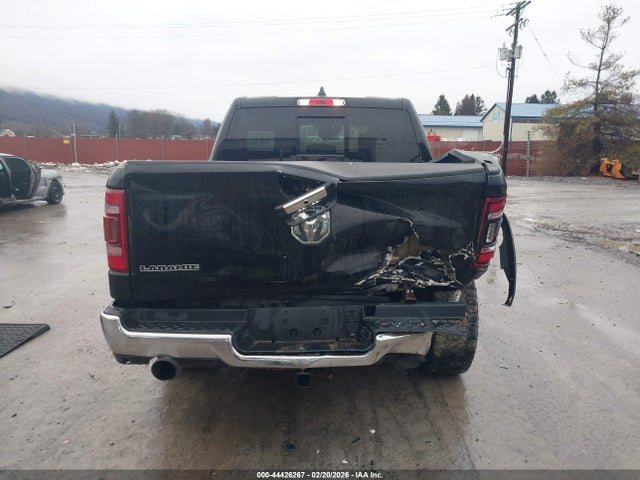 44426267 :رقم المزاد ، 1C6SRFJT5NN300547 vin ، 2022 Ram 1500 Laramie  4x4 5'7 Box مزاد بيع