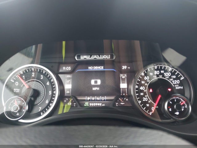 44426267 :رقم المزاد ، 1C6SRFJT5NN300547 vin ، 2022 Ram 1500 Laramie  4x4 5'7 Box مزاد بيع