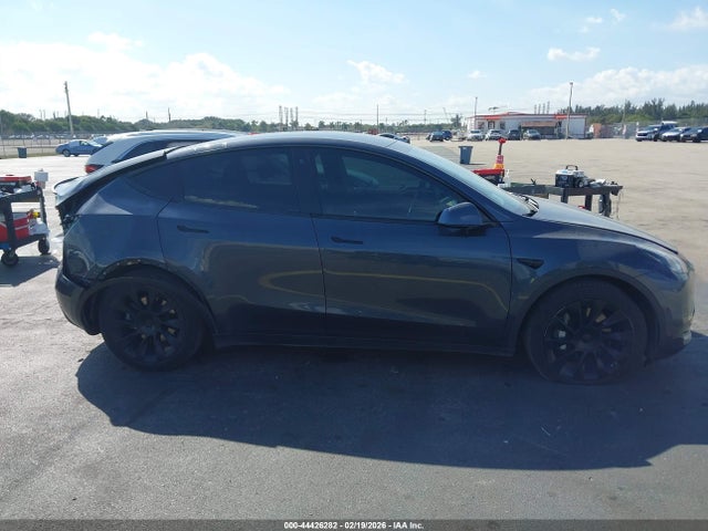 5YJYGDEE6LF040308 Tesla Model Y Long Range Dual Motor All-wheel Drive
