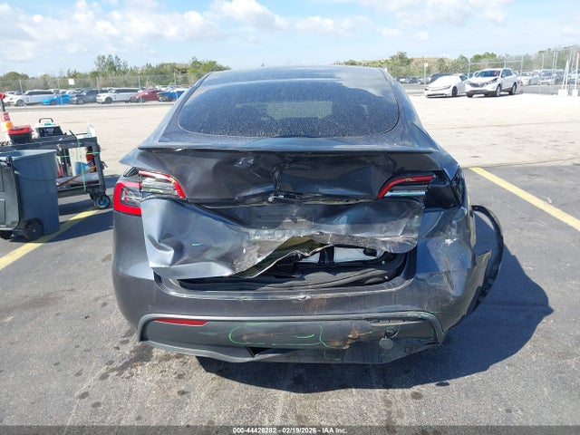 5YJYGDEE6LF040308 Tesla Model Y Long Range Dual Motor All-wheel Drive