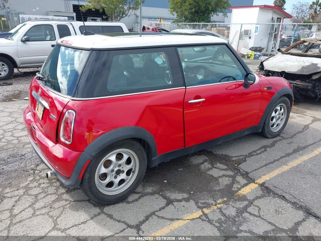 2005 MINI COOPER WMWRC33475TC56480 Photo 3