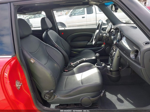 2005 MINI COOPER WMWRC33475TC56480 Photo 4