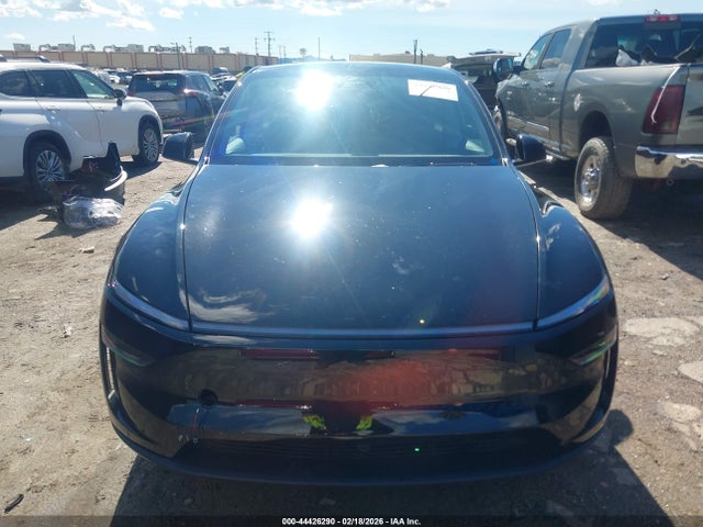 7SAYGDED2TF437380 Tesla Model Y Premium Rear-wheel Drive/standard Rear-wheel Drive